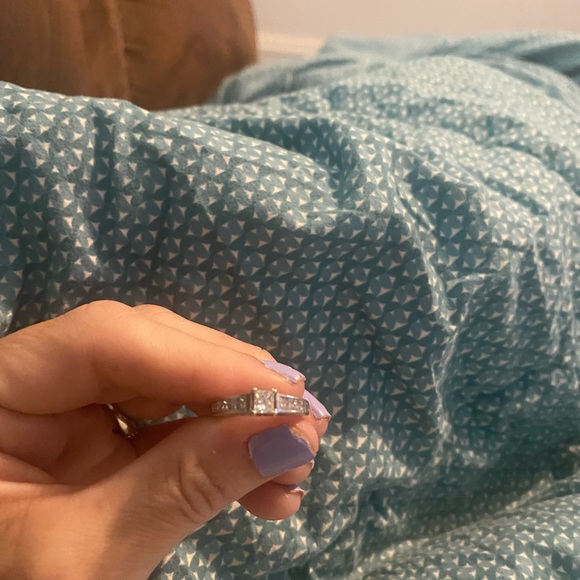 14k white gold diamond ring. Princess cut. Like new. Right at 1/2 carat. - Picture 5 of 6